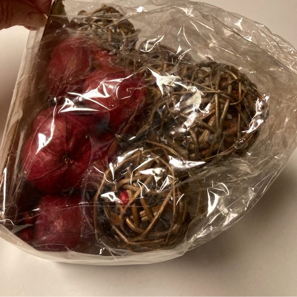 Yankee Candle Christmas Berries Potpourri 10 Oz New Old Stock - Picture 13 of 14